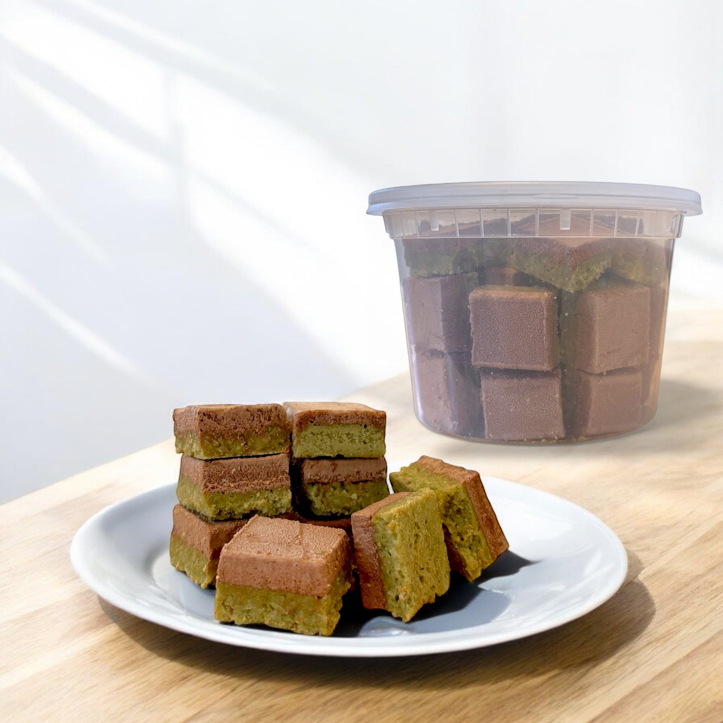 G-BOX FREEZE DRIED DUBAI CHOCOLATE ICE CREAM CUBES